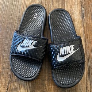 Nike Slide On Womens Shoes